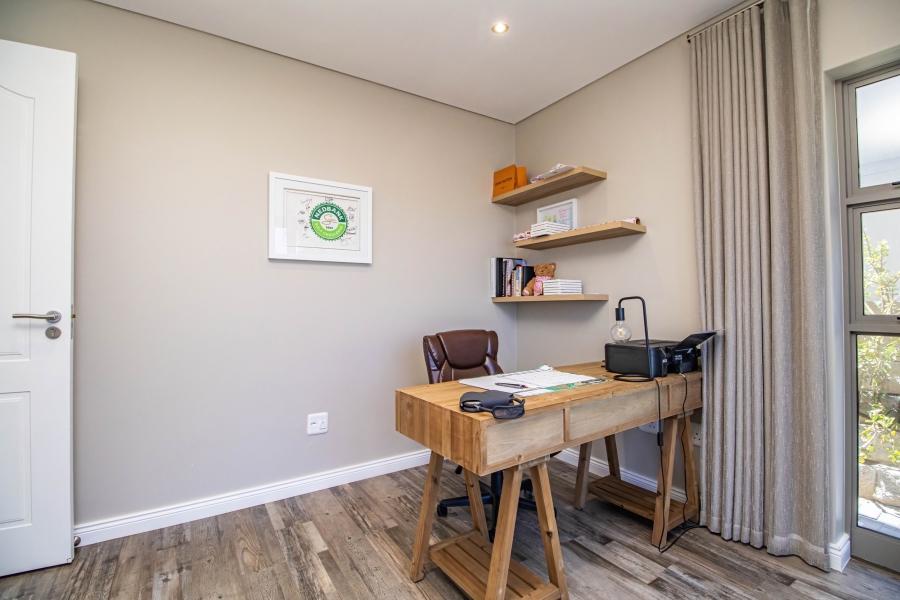 4 Bedroom Property for Sale in Oubaai Western Cape